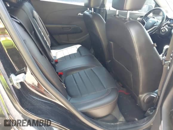 ✅ 2013 Chevrolet Sonic RS • VIN: 1G1JG6SB2D4223228 • Lot: 42941851. Wystawiony na IAAI z przebiegiem 120 433 mil mil. Skorzystaj z bezpłatnego archiwum sprzedaży aukcyjnych z USA i zobacz szczegółowy raport historii pojazdu na DreamBid. Zdjęcie 8.