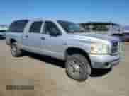 2007 Dodge 1500 SLT z VIN 3D7KS19D07G731926, wystawiony jako Copart lot #72220424 z przebiegiem 208 968 mil mil oraz Szkoda całkowita • Salvage title. Historia ofert i sprzedaży dostępna na DreamBid. Obrazek 4.