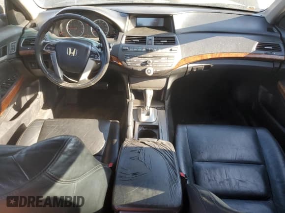 ✅ 2011 Honda Accord EX-L • VIN: 1HGCP3F80BA012221 • Лот: 84660575. Опубликован ранее на Copart с пробегом 212 015 миль. Бесплатный доступ к архиву аукционных продаж из США и подробный отчёт об истории автомобиля на DreamBid. Изображение 8.