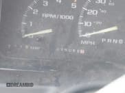 ✅ 1995 GMC Sierra 1500 • VIN: 2GTEC19K2S1553540 • Lot: 43313365. Wystawiony na IAAI z przebiegiem 275 089 mil. Bezpłatny archiwum sprzedaży aukcyjnych z USA i szczegółowy raport historii pojazdu na DreamBid. Zdjęcie 15.