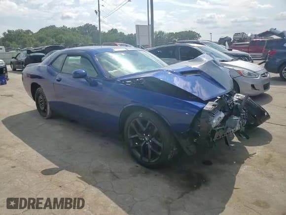 ✅ 2021 Dodge Challenger SXT • VIN: 2C3CDZAG6MH533381 • Lot: 63254133. Wystawiony na Copart z przebiegiem 9 981 mil. Bezpłatny archiwum sprzedaży aukcyjnych z USA i szczegółowy raport historii pojazdu na DreamBid. Zdjęcie 10.