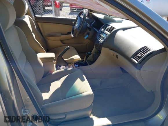 2007 Honda Accord VP with VIN 1HGCM56177A013588, listed as a IAAI auction lot 43543343 with 207,027 mi miles and . Bid and sale history available at DreamBid. Image 5.