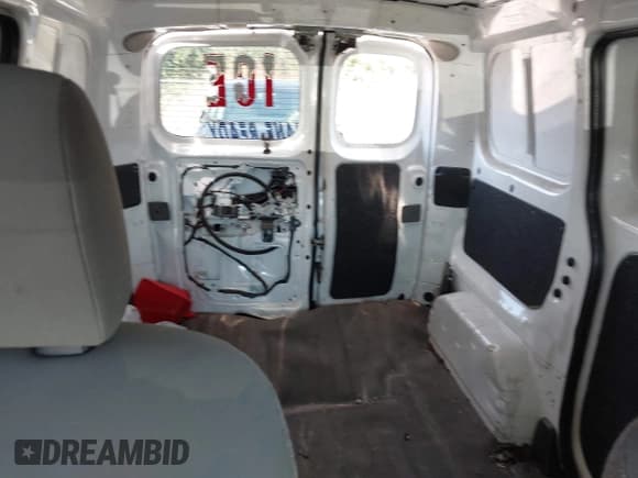 ✅ 2014 Nissan NV200 SV • VIN: 3N6CM0KN1EK702254 • Lot: 43698651. Listed on IAAI with 213,592 mi. Free auction sales archive from the USA and detailed vehicle history report at DreamBid. Image 8.