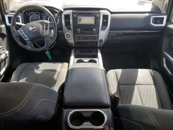 ✅ 2017 Nissan Titan SV • VIN: 1N6AA1F25HN556025 • Лот: 50098995. Опубликован ранее на Copart с пробегом 161 927 миль. Бесплатный доступ к архиву аукционных продаж из США и подробный отчёт об истории автомобиля на DreamBid. Изображение 8.