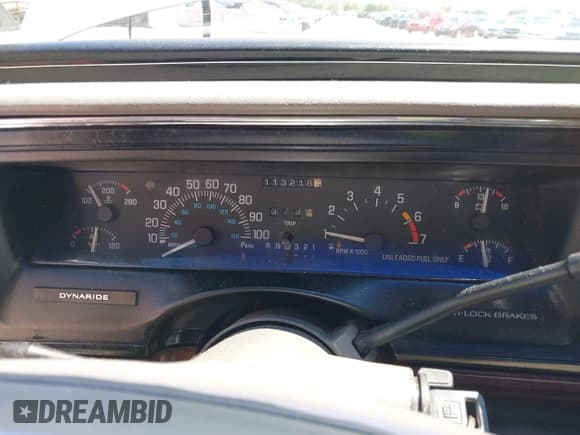 ✅ 1998 Buick LeSabre Custom • VIN: 1G4HP52K0WH452871 • Lot: 42750192. Wystawiony na IAAI z przebiegiem 113 218 mil. Bezpłatny archiwum sprzedaży aukcyjnych z USA i szczegółowy raport historii pojazdu na DreamBid. Zdjęcie 7.