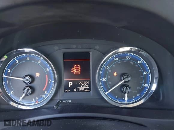 ✅ 2018 Toyota Corolla SE • VIN: 5YFBURHE2JP775327 • Lot: 43616858. Listed on IAAI with 41,155 mi. Free auction sales archive from the USA and detailed vehicle history report at DreamBid. Image 7.