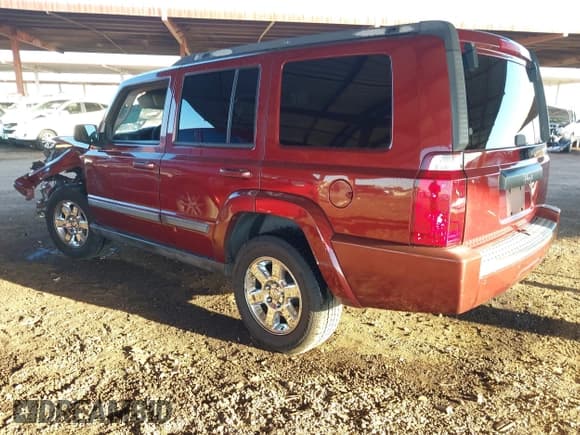 ✅ 2007 Jeep Commander Sport • VIN: 1J8HH48K87C651256 • Lot: 41294961. Wystawiony na IAAI z przebiegiem 313 965 mil. Bezpłatny archiwum sprzedaży aukcyjnych z USA i szczegółowy raport historii pojazdu na DreamBid. Zdjęcie 3.