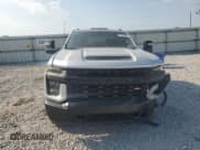 ✅ 2020 Chevrolet Silverado 2500HD Work Truck • VIN: 1GC4YLE73LF119860 • Лот: 81390255. Опубликован ранее на Copart с пробегом 208 604 миль. Бесплатный доступ к архиву аукционных продаж из США и подробный отчёт об истории автомобиля на DreamBid. Изображение 5.
