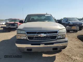 ✅ 2006 Chevrolet Silverado 1500 LT1 • VIN: 1GCEK19Z86Z269438 • Lot: 84910155. Wystawiony na Copart z przebiegiem 115 140 mil. Bezpłatny archiwum sprzedaży aukcyjnych z USA i szczegółowy raport historii pojazdu na DreamBid. Zdjęcie 5.