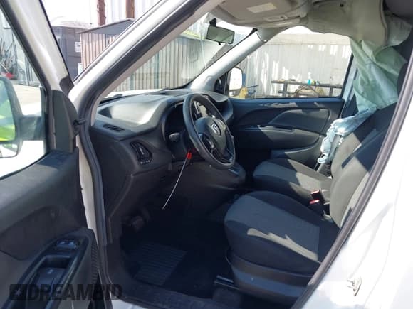 ✅ 2020 Ram ProMaster City Cargo Tradesman • VIN: ZFBHRFAB7L6P37860 • Lot: 43072377. Listed on IAAI with 100,992 mi. Free auction sales archive from the USA and detailed vehicle history report at DreamBid. Image 5.