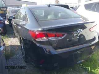 2019 Hyundai Sonata Sport с VIN 5NPE34AF6KH820919, выставлен на аукционе IAAI как лот 43562858 с пробегом 24 262 миль миль и . История ставок и продаж доступна на DreamBid. Изображение 3.