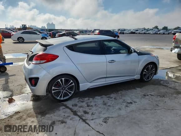 2016 Hyundai Veloster Turbo with VIN KMHTC6AE0GU257353, listed as a Copart auction lot 85751845 with 82,152 mi miles and Salvage title. Bid and sale history available at DreamBid. Image 3.