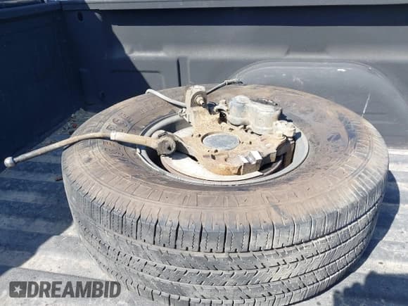 ✅ 2003 GMC Sierra 1500HD SLE • VIN: 1GTGC13U33F220647 • Lot: 42539083. Wystawiony na IAAI z przebiegiem 147 705 mil. Bezpłatny archiwum sprzedaży aukcyjnych z USA i szczegółowy raport historii pojazdu na DreamBid. Zdjęcie 12.