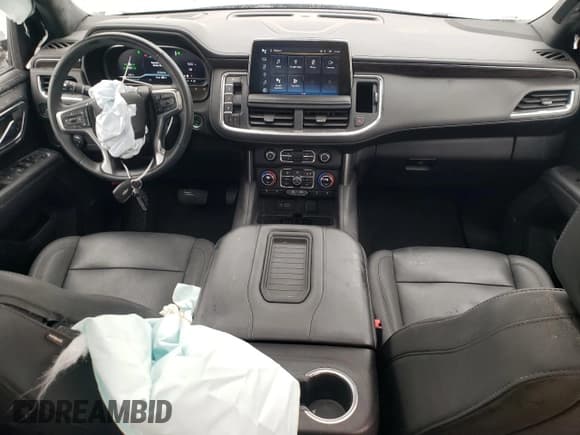 ✅ 2023 Chevrolet Tahoe Z71 • VIN: 1GNSKPKD4PR445379 • Lot: 93905635. Wystawiony na Copart z przebiegiem 41 247 mil. Bezpłatny archiwum sprzedaży aukcyjnych z USA i szczegółowy raport historii pojazdu na DreamBid. Zdjęcie 8.