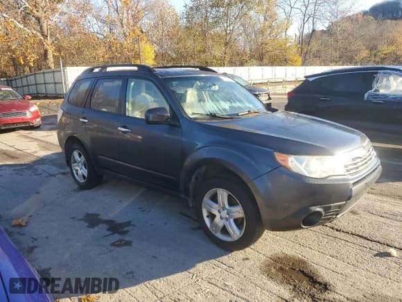 ✅ 2010 Subaru Forester X Premium • VIN: JF2SH6CC5AG907640 • Лот: 91315135. Опубликован ранее на Copart с пробегом 184 188 миль. Бесплатный доступ к архиву аукционных продаж из США и подробный отчёт об истории автомобиля на DreamBid. Изображение 4.