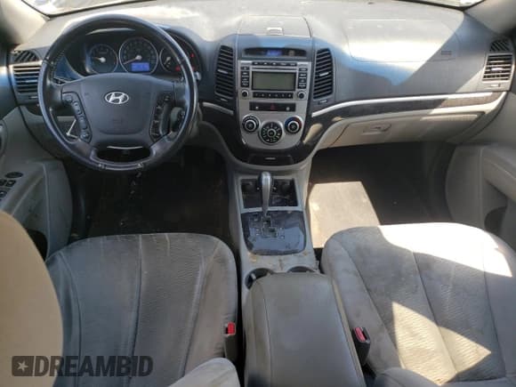 ✅ 2009 Hyundai Santa Fe GL 5Pass • VIN: 5NMSG13E79H310256 • Lot: 69088845. Listed on Copart with 203,558 mi. Free auction sales archive from the USA and detailed vehicle history report at DreamBid. Image 8.