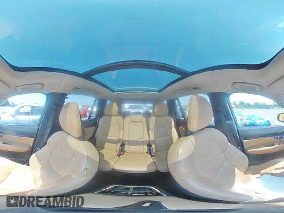 ✅ 2016 Volvo XC90 T6 Momentum • VIN: YV4A22PK9G1022193 • Lot: 69108725. Listed on Copart with 137,153 mi. Free auction sales archive from the USA and detailed vehicle history report at DreamBid. Image 15.