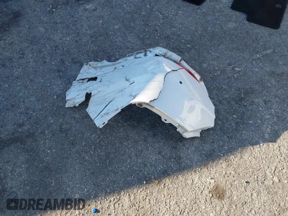 ✅ 2023 Genesis G70 2.0T • VIN: KMTG34TA9PU110258 • Lot: 40985797. Listed on IAAI with 23,422 mi. Free auction sales archive from the USA and detailed vehicle history report at DreamBid. Image 12.