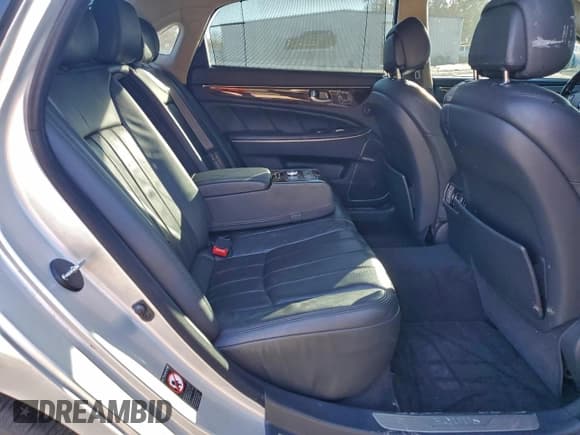 ✅ 2011 Hyundai Equus Signature • VIN: KMHGH4JFXBU036383 • Лот: 94453605. Опубликован ранее на Copart с пробегом 131 269 миль. Бесплатный доступ к архиву аукционных продаж из США и подробный отчёт об истории автомобиля на DreamBid. Изображение 10.