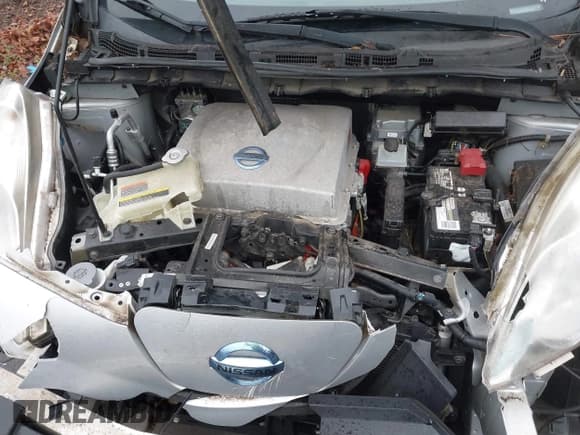 ✅ 2013 Nissan LEAF SL • VIN: 1N4AZ0CP2DC425071 • Lot: 43839630. Listed on IAAI with 87,823 mi. Free auction sales archive from the USA and detailed vehicle history report at DreamBid. Image 10.