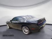 ✅ 2022 Dodge Challenger GT • VIN: 2C3CDZKG4NH156615 • Lot: 48399233. Wystawiony na Copart z przebiegiem 12 873 mil. Bezpłatny archiwum sprzedaży aukcyjnych z USA i szczegółowy raport historii pojazdu na DreamBid. Zdjęcie 2.