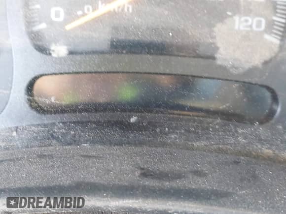 1999 Chevrolet Silverado 1500 LS z VIN 2GCEK19TXX1209019, wystawiony jako IAAI lot #43216391 z przebiegiem Nie podano mil oraz . Historia ofert i sprzedaży dostępna na DreamBid. Obrazek 15.