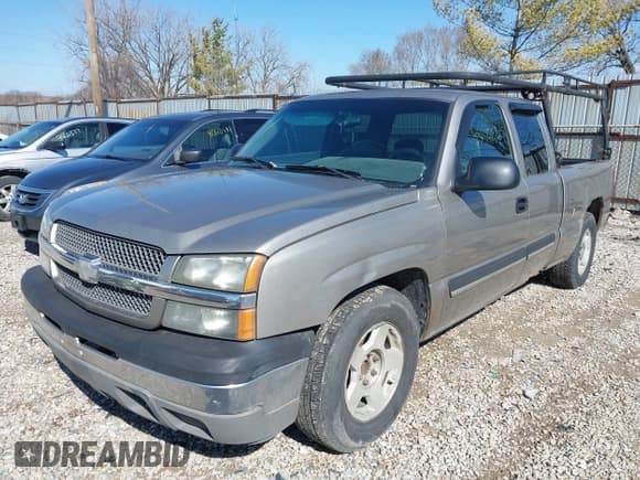 ✅ 2003 Chevrolet Silverado 1500 LS • VIN: 2GCEC19XX31393503 • Lot: 41872530. Listed on IAAI with 392,529 mi. Free auction sales archive from the USA and detailed vehicle history report at DreamBid. Image 2.