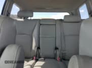 ✅ 2004 Toyota Highlander • VIN: JTEDP21A640003664 • Lot: 85199355. Wystawiony na Copart z przebiegiem 258 296 mil. Bezpłatny archiwum sprzedaży aukcyjnych z USA i szczegółowy raport historii pojazdu na DreamBid. Zdjęcie 10.