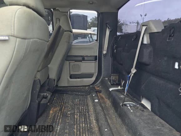 ✅ 2018 Ford F-250 XL • VIN: 1FT7X2B60JEC21237 • Лот: 43438119. Опубликован ранее на IAAI с пробегом 174 880 миль. Бесплатный доступ к архиву аукционных продаж из США и подробный отчёт об истории автомобиля на DreamBid. Изображение 21.