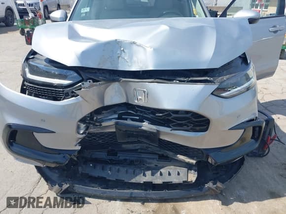 ✅ 2024 Honda HR-V EX-L • VIN: 3CZRZ2H79RM726096 • Lot: 43219621. Listed on IAAI with 5,457 mi. Free auction sales archive from the USA and detailed vehicle history report at DreamBid. Image 6.