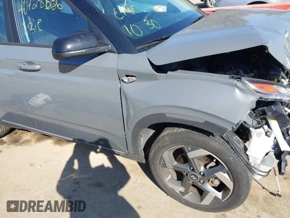 ✅ 2023 Hyundai Venue SEL • VIN: KMHRC8A32PU212998 • Lot: 40728636. Listed on IAAI with 27,844 mi. Free auction sales archive from the USA and detailed vehicle history report at DreamBid. Image 18.