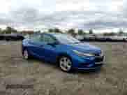 2017 Chevrolet Cruze LT z VIN 1G1BE5SMXH7135814, wystawiony jako Copart lot #86613335 z przebiegiem 75 133 mil mil oraz Szkoda całkowita • Salvage title. Historia ofert i sprzedaży dostępna na DreamBid. Obrazek 13.