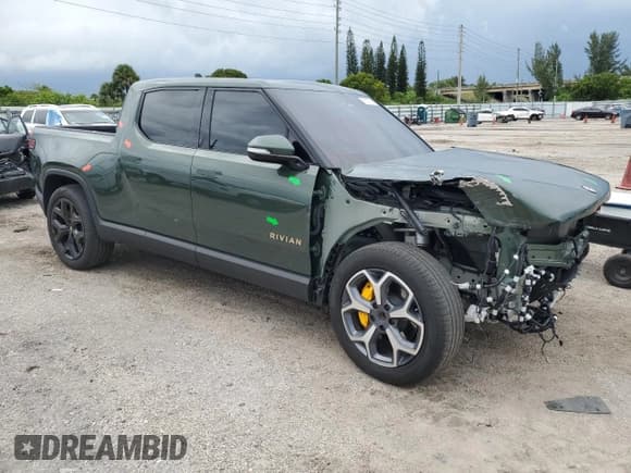 ✅ 2023 Rivian R1T Adventure • VIN: 7FCTGAAA8PN001040 • Lot: 71517874. Wystawiony na Copart z przebiegiem 19 789 mil. Bezpłatny archiwum sprzedaży aukcyjnych z USA i szczegółowy raport historii pojazdu na DreamBid. Zdjęcie 4.