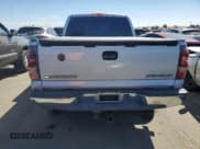 ✅ 2005 Chevrolet Silverado 1500 • VIN: 1GCEC19T75Z187062 • Лот: 70443494. Опубликован ранее на Copart с пробегом 213 905 миль. Бесплатный доступ к архиву аукционных продаж из США и подробный отчёт об истории автомобиля на DreamBid. Изображение 6.