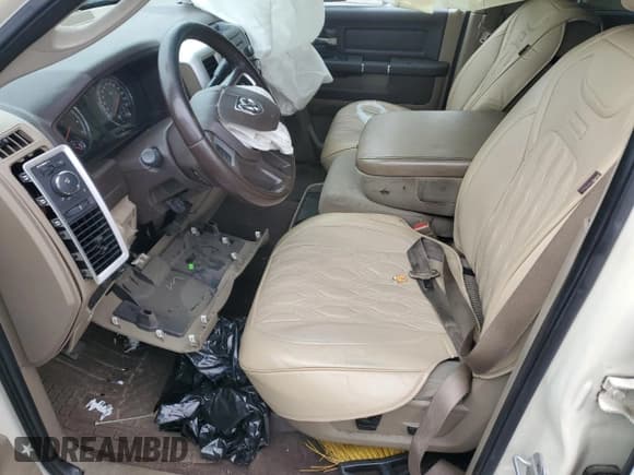 ✅ 2010 Dodge 1500 SLT • VIN: 1D7RV1CT1AS227326 • Lot: 44240065. Wystawiony na Copart z przebiegiem Nie podano. Bezpłatny archiwum sprzedaży aukcyjnych z USA i szczegółowy raport historii pojazdu na DreamBid. Zdjęcie 7.