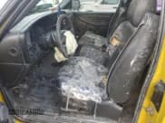 ✅ 2004 Chevrolet Silverado 1500 Work Truck • VIN: 1GCEC19V34E353391 • Лот: 48050385. Опубликован ранее на Copart с пробегом 296 421 миль. Бесплатный доступ к архиву аукционных продаж из США и подробный отчёт об истории автомобиля на DreamBid. Изображение 7.