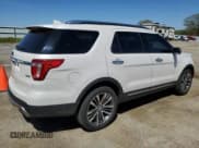 ✅ 2017 Ford Explorer Platinum • VIN: 1FM5K8HT6HGE20535 • Lot: 56031005. Wystawiony na Copart z przebiegiem 157 659 mil. Bezpłatny archiwum sprzedaży aukcyjnych z USA i szczegółowy raport historii pojazdu na DreamBid. Zdjęcie 3.