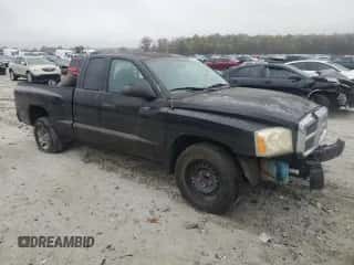 ✅ 2006 Dodge Dakota SLT • VIN: 1D7HE42K06S548920 • Лот: 79637274. Размещён на Copart с пробегом 98 541 миль миль. Получите бесплатный доступ к архиву аукционных продаж из США и посмотрите подробный отчёт об истории автомобиля на DreamBid. Изображение 4.