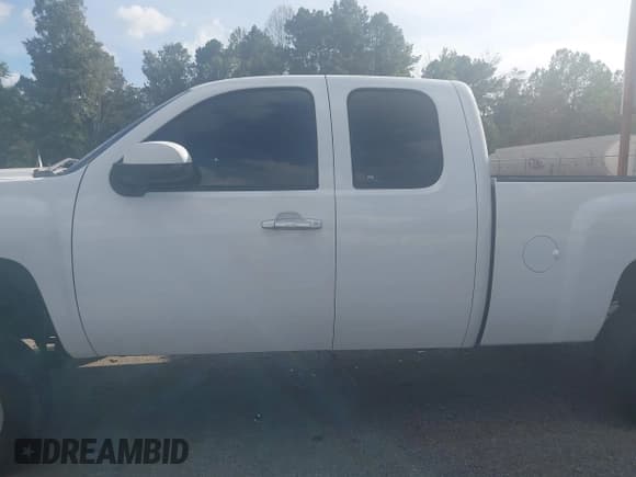 ✅ 2011 Chevrolet Silverado 1500 LTZ • VIN: 1GCRKTE30BZ403769 • Lot: 43234978. Listed on IAAI with 206,838 mi. Free auction sales archive from the USA and detailed vehicle history report at DreamBid. Image 15.
