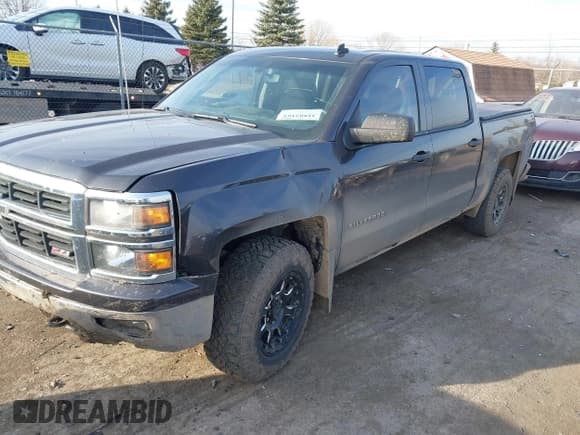 ✅ 2014 Chevrolet Silverado 1500 LT • VIN: 3GCUKREC5EG520698 • Lot: 41802165. Wystawiony na IAAI z przebiegiem 191 697 mil. Bezpłatny archiwum sprzedaży aukcyjnych z USA i szczegółowy raport historii pojazdu na DreamBid. Zdjęcie 2.