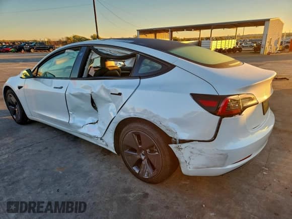 ✅ 2023 Tesla Model 3 • VIN: 5YJ3E1EA5PF596756 • Лот: 91879025. Опубликован ранее на Copart с пробегом 47 552 миль. Бесплатный доступ к архиву аукционных продаж из США и подробный отчёт об истории автомобиля на DreamBid. Изображение 2.