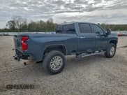 ✅ 2020 Chevrolet Silverado 2500HD High Country • VIN: 1GC4YREY8LF189589 • Лот: 91419655. Опубликован ранее на Copart с пробегом 144 850 миль. Бесплатный доступ к архиву аукционных продаж из США и подробный отчёт об истории автомобиля на DreamBid. Изображение 3.