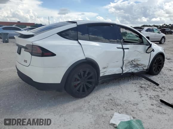 ✅ 2023 Tesla Model X Plaid • VIN: 7SAXCBE67PF384100 • Lot: 60360815. Wystawiony na Copart z przebiegiem Nie podano. Bezpłatny archiwum sprzedaży aukcyjnych z USA i szczegółowy raport historii pojazdu na DreamBid. Zdjęcie 3.