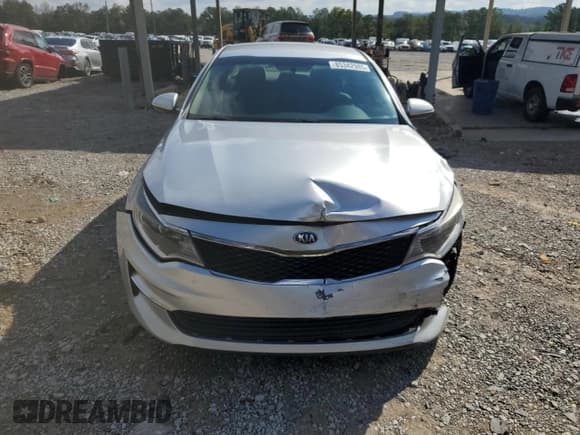 ✅ 2016 Kia Optima LX Turbo • VIN: 5XXGT4L15GG010775 • Lot: 85342985. Wystawiony na Copart z przebiegiem 211 586 mil. Bezpłatny archiwum sprzedaży aukcyjnych z USA i szczegółowy raport historii pojazdu na DreamBid. Zdjęcie 5.