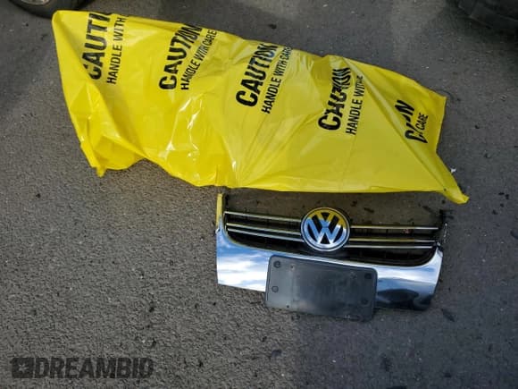 ✅ 2009 Volkswagen Jetta S • VIN: 3VWHZ71KX9M011693 • Лот: 87076904. Опубликован ранее на Copart с пробегом 157 478 миль. Бесплатный доступ к архиву аукционных продаж из США и подробный отчёт об истории автомобиля на DreamBid. Изображение 12.