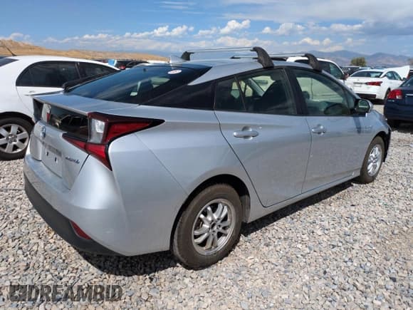 ✅ 2019 Toyota Prius LE • VIN: JTDL9RFU5K3000921 • Lot: 70017765. Listed on Copart with 119,235 mi. Free auction sales archive from the USA and detailed vehicle history report at DreamBid. Image 3.