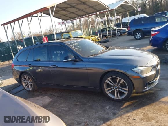 ✅ 2014 BMW 3 Series 328i xDrive • VIN: WBA3G7C5XEKN36150 • Lot: 41585292. Listed on IAAI with 134,259 mi. Free auction sales archive from the USA and detailed vehicle history report at DreamBid. Image 13.