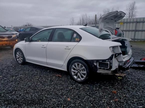 ✅ 2012 Volkswagen Jetta SE • VIN: 3VWDP7AJ5CM349151 • Lot: 95174595. Listed on Copart with 104,815 mi. Free auction sales archive from the USA and detailed vehicle history report at DreamBid. Image 2.