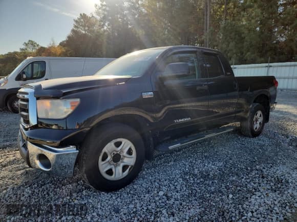 ✅ 2012 Toyota Tundra • VIN: 5TFRY5F1XCX124012 • Lot: 82717595. Listed on Copart with 86,832 mi. Free auction sales archive from the USA and detailed vehicle history report at DreamBid. Image 1.