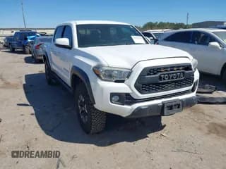 ✅ 2019 Toyota Tacoma SR5 • VIN: 3TMAZ5CN9KM085323 • Lot: 41849710. Wystawiony na IAAI z przebiegiem 179 210 mil. Bezpłatny archiwum sprzedaży aukcyjnych z USA i szczegółowy raport historii pojazdu na DreamBid. Zdjęcie 1.